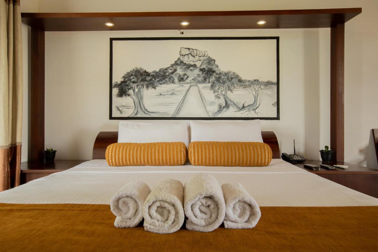 Sigiriya Wewa Addara Hotel - Hotel By The Lake Exterior foto