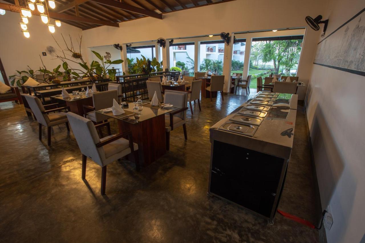 Sigiriya Wewa Addara Hotel - Hotel By The Lake Exterior foto